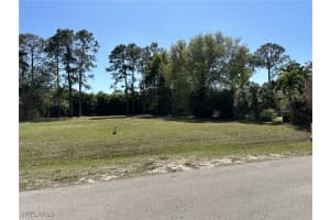 734 Pine Cone Lane, Naples, FL 34104 - MLS#225022918