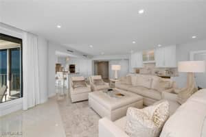 8111 Bay Colony Drive, Naples, FL 34108 - MLS#225022940