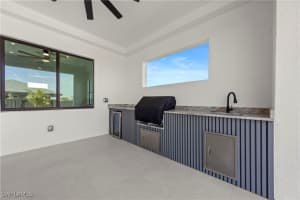 611 25th Terrace, Cape Coral, FL 33993 - MLS#225022954