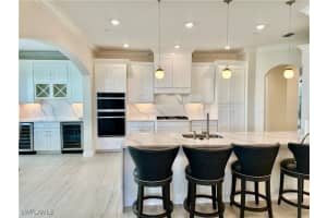 16359 Viansa Way, Naples, FL 34110 Sold 05/19/25