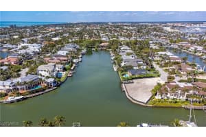 2020 5th Street, Naples, FL 34102 - MLS#225023056