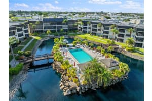 6979 Winkler Rd 122, Fort Myers