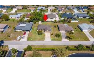 1045 2nd Street, Cape Coral, FL 33909 - MLS#225023116