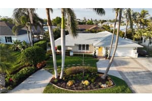 6048 Birnam Wood Ln, Fort Myers