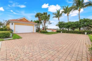 8011 Valentina Court, Naples, FL 34114 Sold 04/10/25