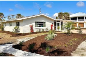 3009 Singing Wind Dr, Sanibel