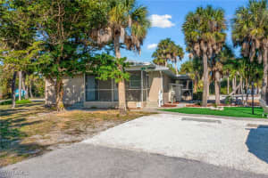 832 Donax Street, Sanibel, FL 33957 - MLS#225023275