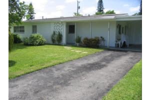 400 Jersey Rd W, Lehigh Acres