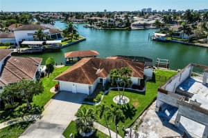 1711 Canary Ct, Marco Island