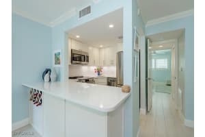 950 7th Avenue, Naples, FL 34102 Sold 06/16/25