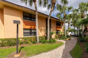 1514 Mainsail Dr 4, Naples