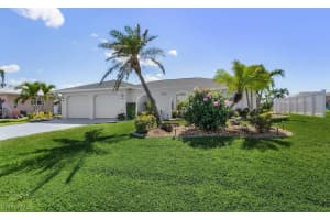 1924 31st Terrace, Cape Coral, FL 33904 - MLS#225023538