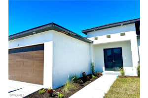 201 Kismet Parkway, Cape Coral, FL 33993 Sold 07/02/25