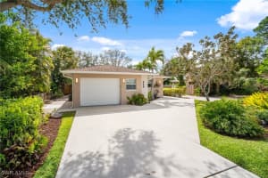 668 95th Avenue, Naples, FL 34108 Sold 07/25/25