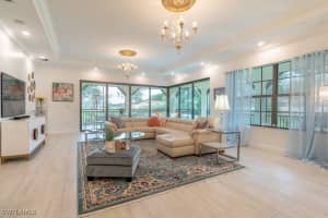 16347 Viansa Way 102, Naples