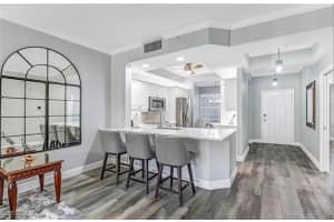 410 Bayfront Place, Naples, FL 34102 - MLS#225023674