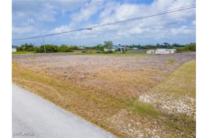 4405 15th Street, Lehigh Acres, FL 33972 - MLS#225023772