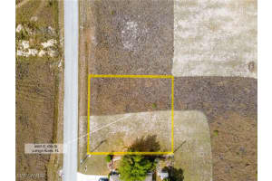 4405 15th Street, Lehigh Acres, FL 33972 - MLS#225023772