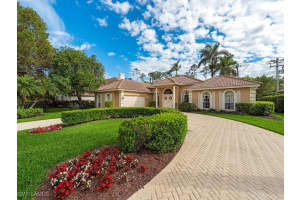 143 Edgemere Way S, Naples