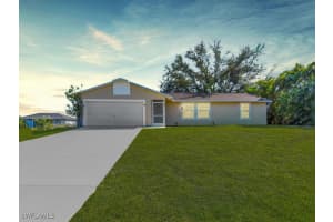 302 5th Terrace, Cape Coral, FL 33993 Sold 06/23/25