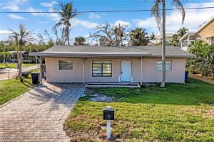 260 Sterling Avenue, Fort Myers Beach, FL 33931 - MLS#225023839