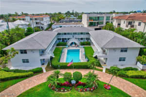 550 4th Avenue, Naples, FL 34102 Sold 06/25/25