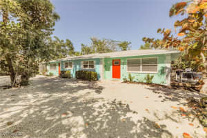 1012/1014 E Gulf Dr, Sanibel
