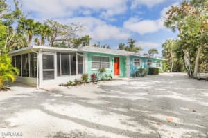 1012/1014 Gulf Drive, Sanibel, FL 33957 - MLS#225023958