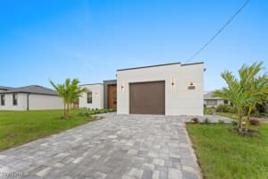 469 Petite Avenue, Lehigh Acres, FL 33974 Sold 04/28/25