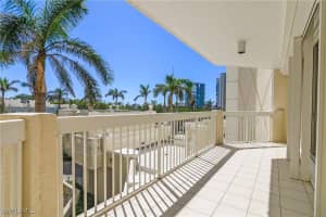 4021 Gulf Shore Boulevard, Naples, FL 34103 - MLS#225023983
