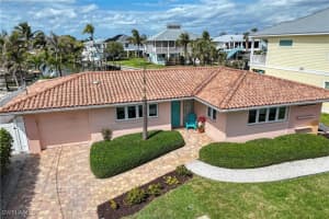 309 Madison Ct, Fort Myers Beach