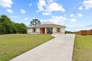 5011 Dania Cir, Labelle