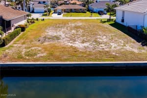 152 Gulfport Court, Marco Island, FL 34145 - MLS#225024101