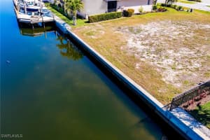 152 Gulfport Court, Marco Island, FL 34145 - MLS#225024101