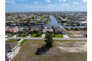 435 38th Place, Cape Coral, FL 33991 Sold 05/09/25