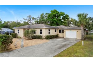 1607 Ardmore Road, Fort Myers, FL 33901 - MLS#225024151