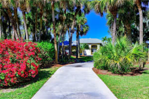 803 Glenn Avenue, Lehigh Acres, FL 33972 Sold 06/06/25