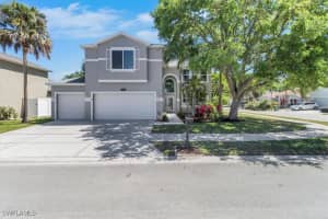 345 Sweet Bay Ln, Naples
