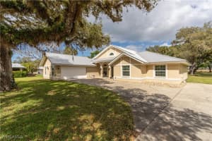 1132 Riverbend Drive, Labelle, FL 33935 - MLS#225024420