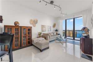 3000 Oasis Grand Boulevard, Fort Myers, FL 33916 Sold 03/28/25