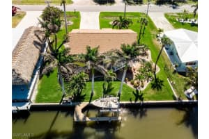 2705 Sanibel, St. James City, FL 33956 Sold 05/06/25