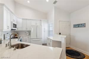 1117 Sweetwater Ln 2201, Naples