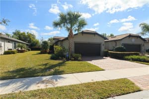 7658 Jacaranda Ln, Naples