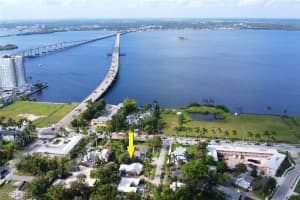1530 Avalon Place, Fort Myers, FL 33901 Sold 07/18/25