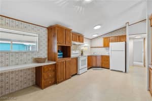 220 Ocean Reef Lane, Naples, FL 34114 Sold 04/14/25