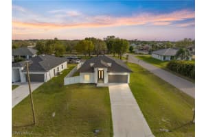 2919 6th Street, Lehigh Acres, FL 33971 Sold 04/14/25