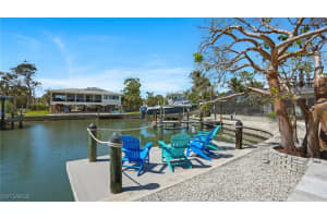 430 Connecticut Street, Fort Myers Beach, FL 33931 Sold 05/12/25