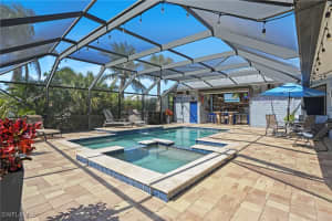 430 Connecticut Street, Fort Myers Beach, FL 33931 Sold 05/12/25