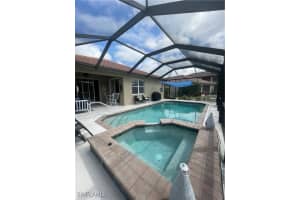 20327 Ardore Ln, Estero