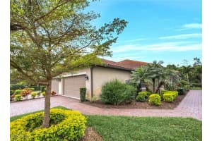 8209 Lucello Ter W, Naples